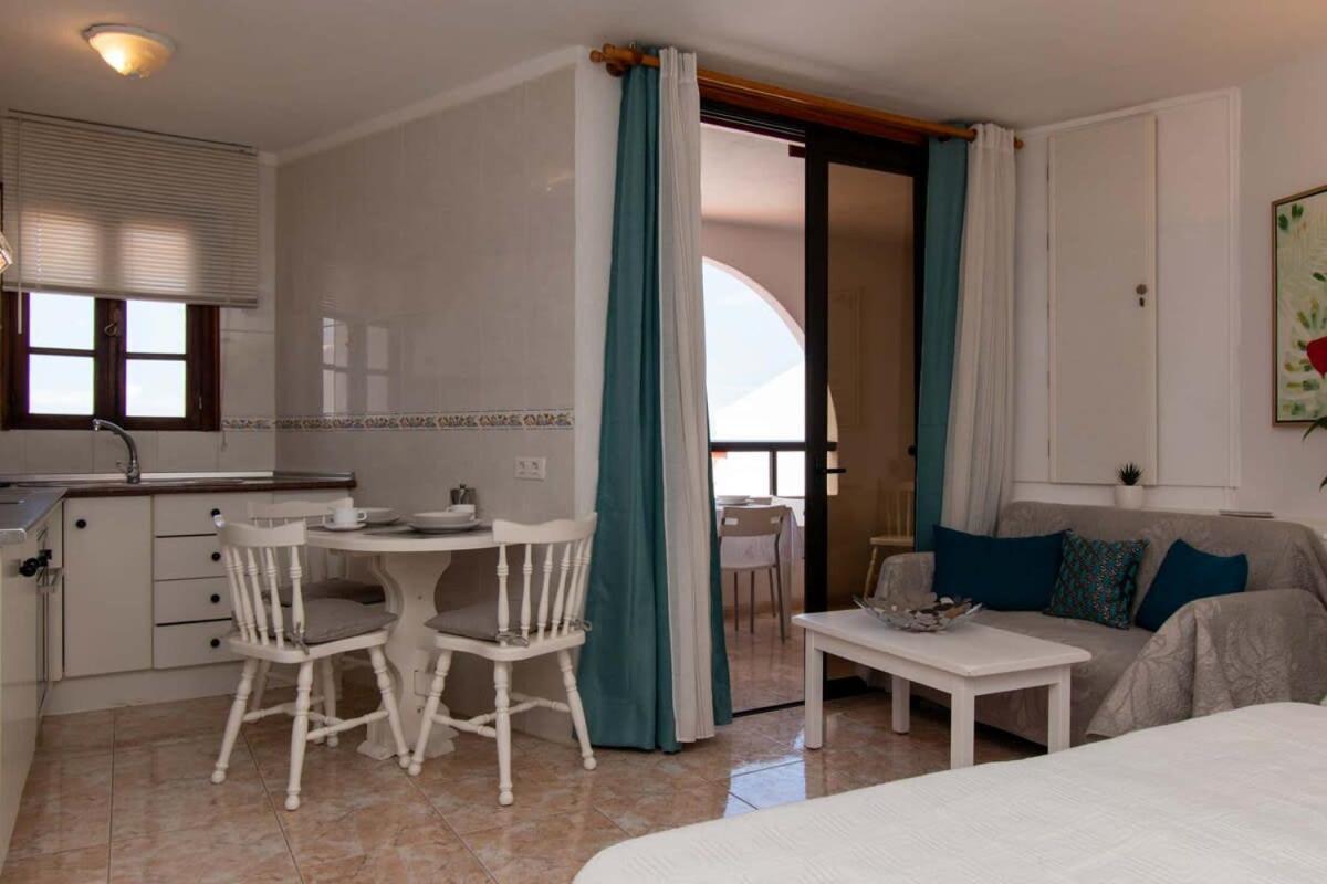 Parque Santiago II 269 - Studio With Sea And Pool Views Плая-де-лас-Америкас Экстерьер фото